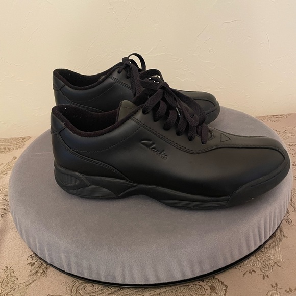 Clarks Shoes - Clarks Black Leather Lace Up Sneakers Women’s Size:7.5M